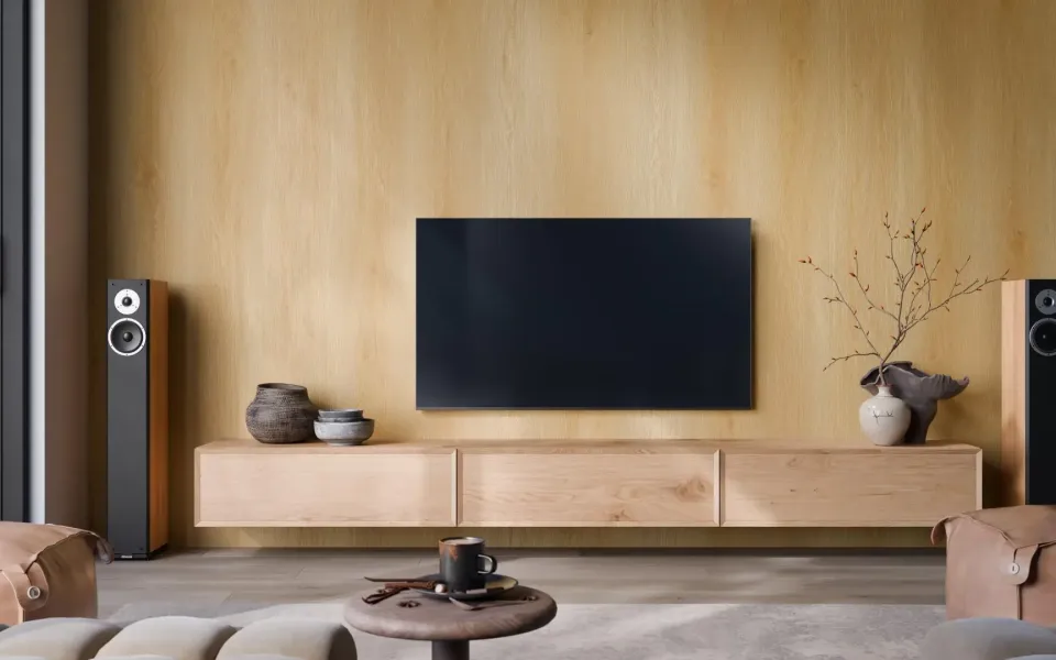 Stenska obloga Modee v videzu lesa za TV steno